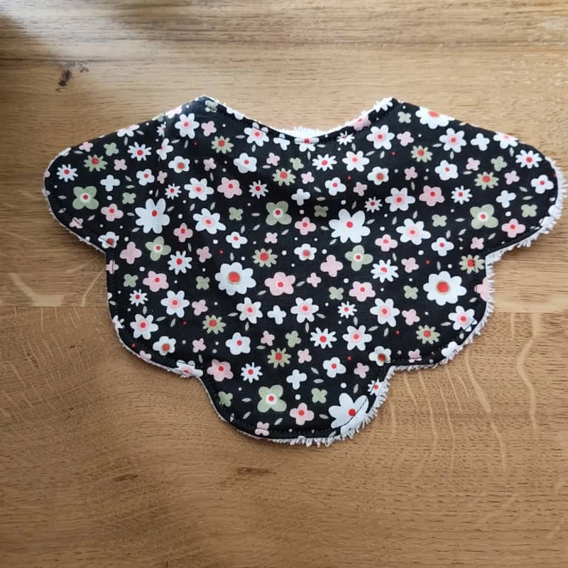 Bavoir fleurs 0-6 mois